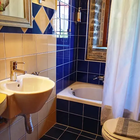 Xenonas Ton Chromaton Gasthof 4*