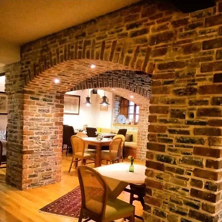 Xenonas Ton Chromaton Vendégház 4*