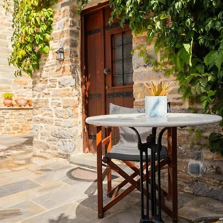 Xenonas Ton Xromaton - Of Colors 4* Lafkos