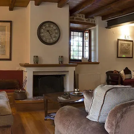 Xenonas Ton Chromaton 4*